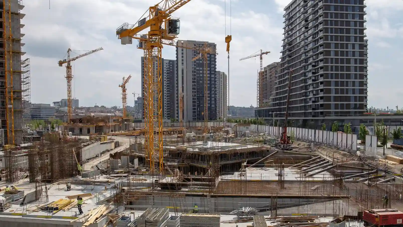 Manned guarding — professional security officers providing on-site protection and monitoring services.