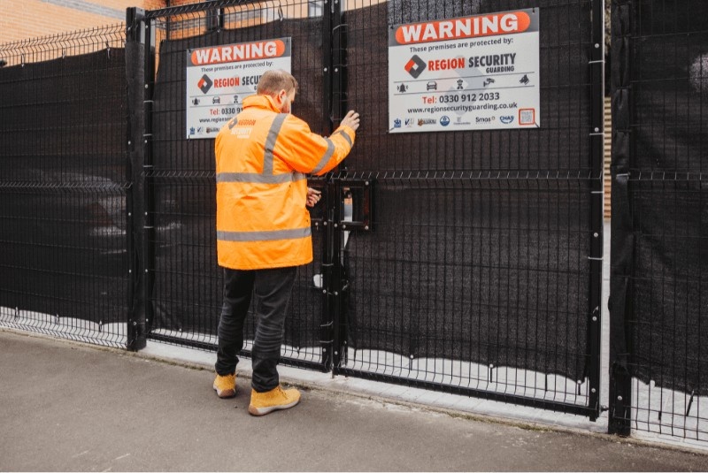 Security close the gate